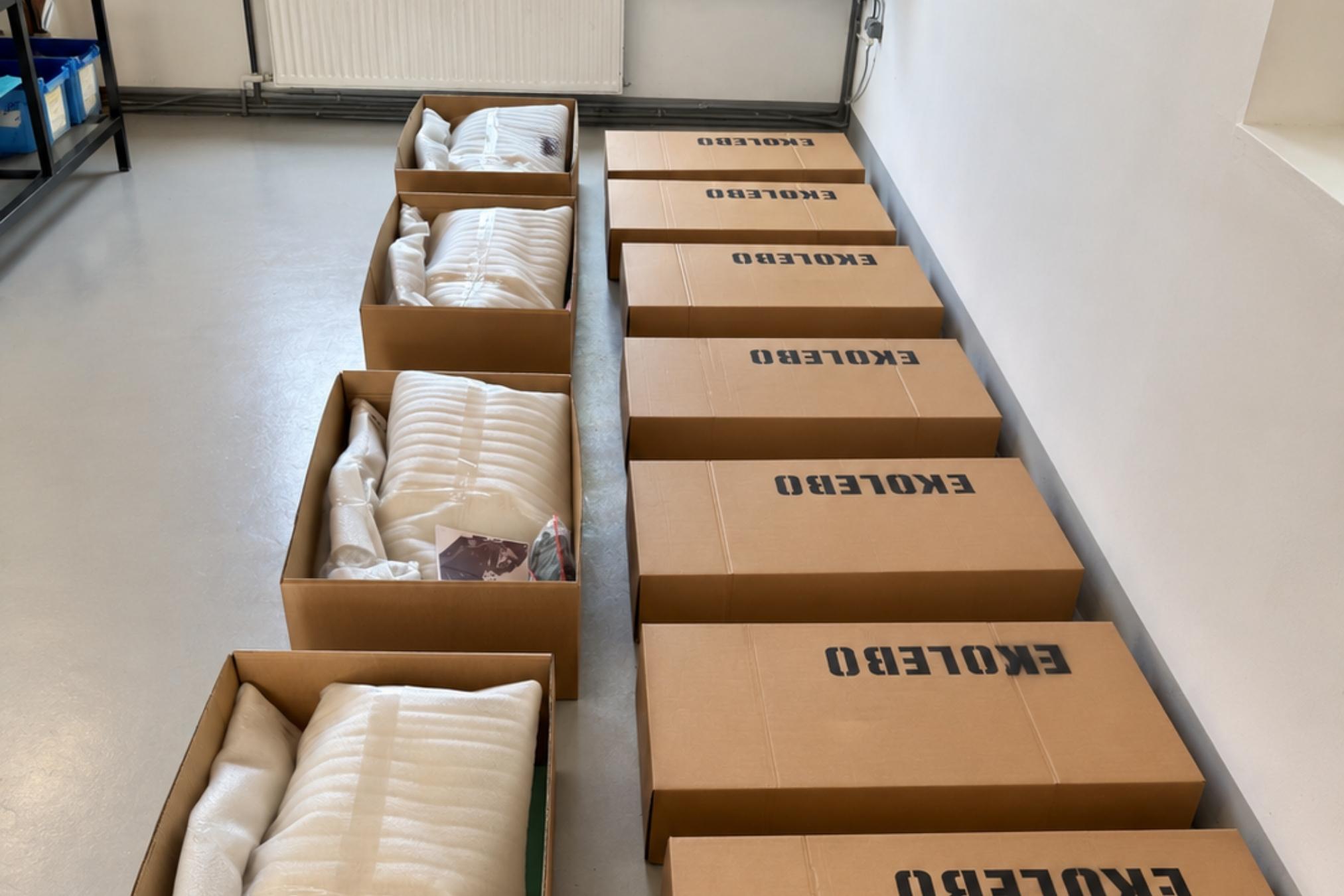 Branded EkoLebo packaging prepared for dispatch